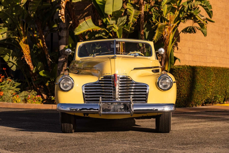 1941 Buick Super - Image 4 of 31