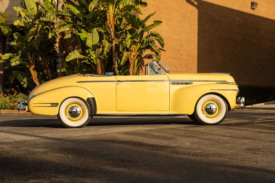 1941 Buick Super - Image 2 of 31