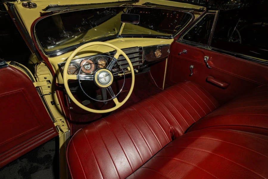 1941 Buick Super - Image 21 of 31