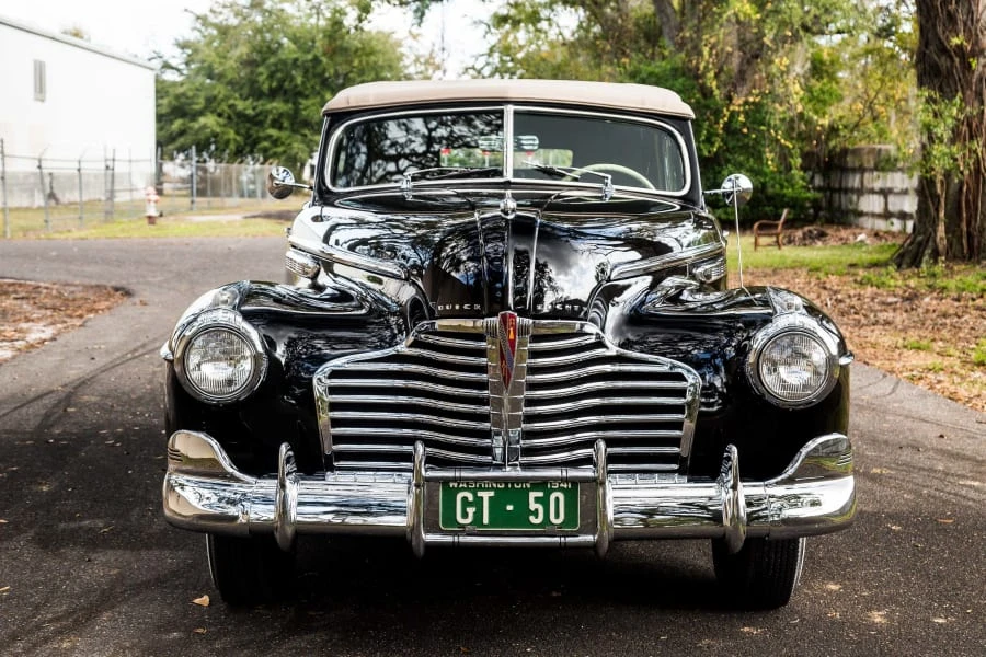 1941 Buick Super - Image 9 of 12