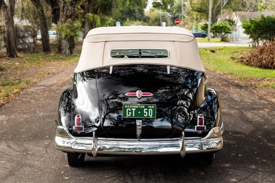 1941 Buick Super - Image 11 of 12