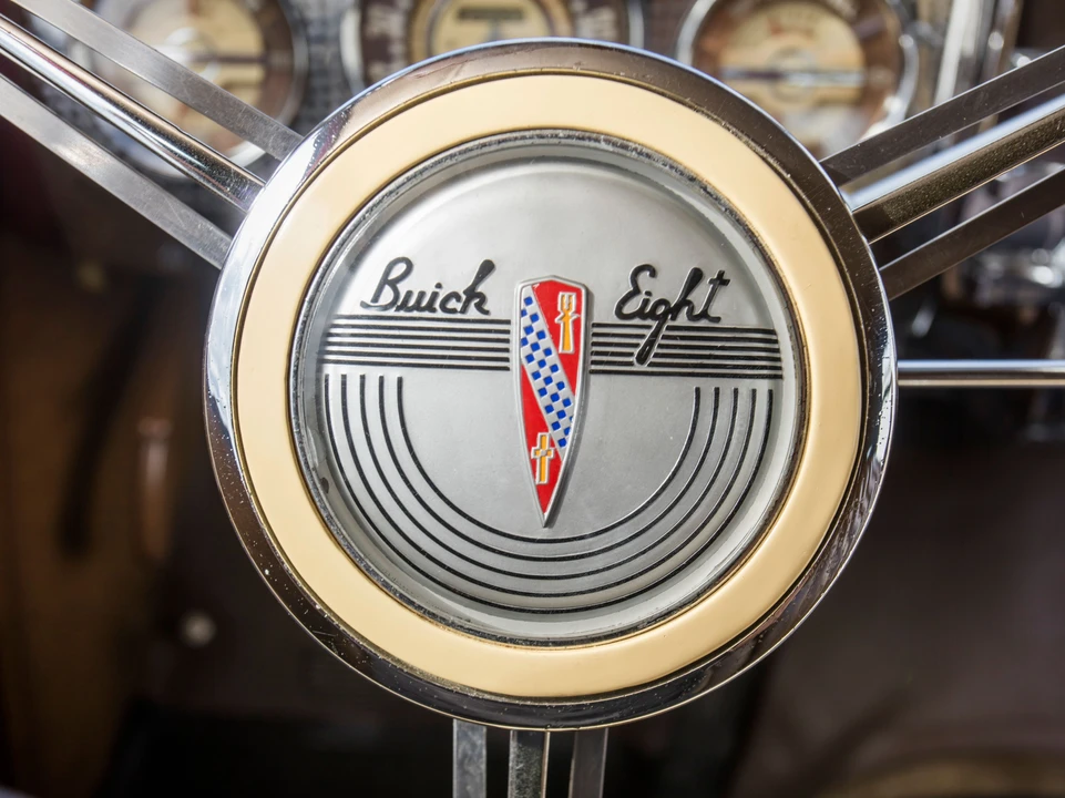 1941 Buick Super - Image 17 of 30