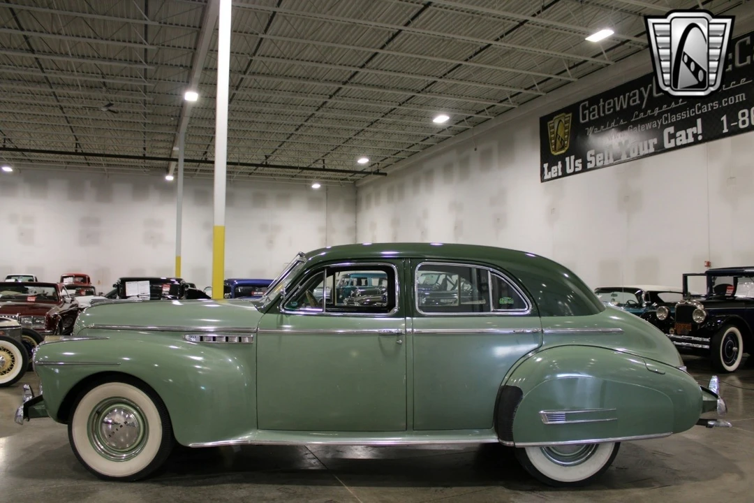 1941 Buick Super - Image 5 of 12