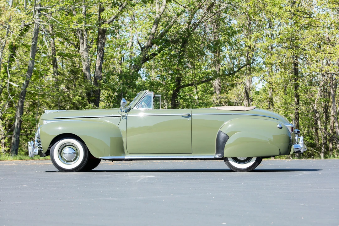 1941 Chrysler New Yorker - Image 2 of 29