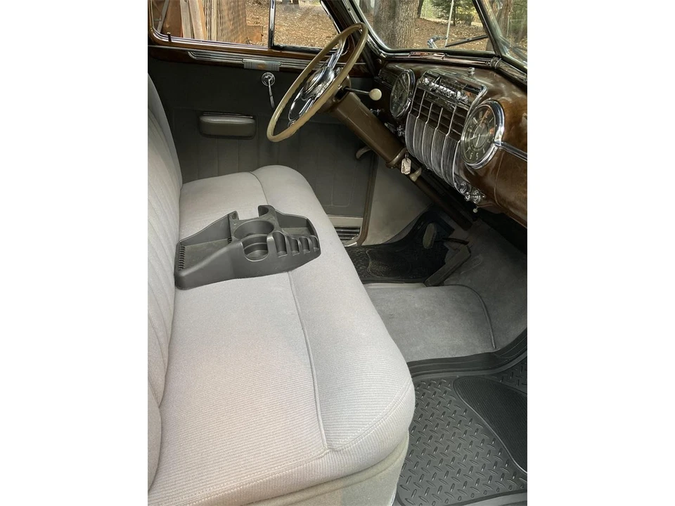 1941 Cadillac Series 61 - Image 4 of 14
