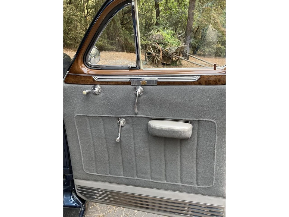 1941 Cadillac Series 61 - Image 7 of 14
