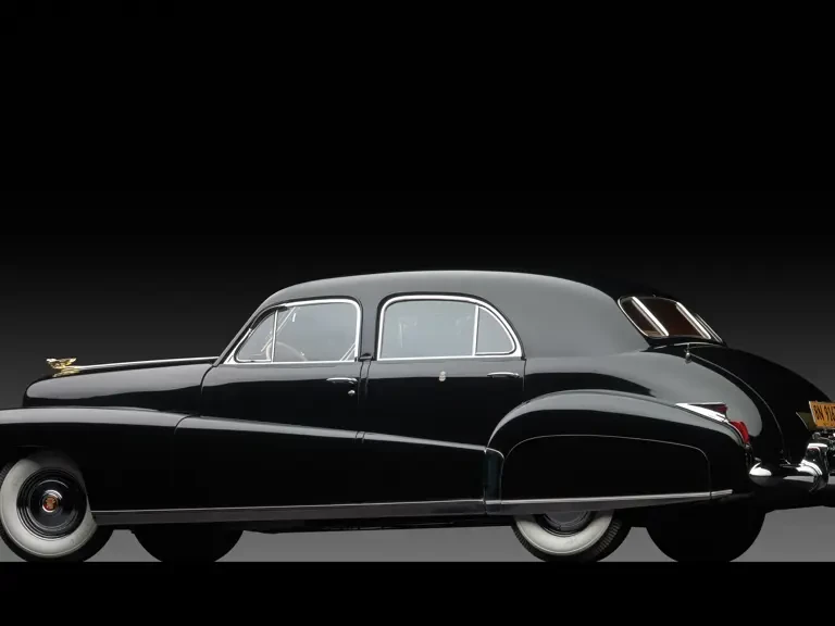 1941 Cadillac Series 70 & 75 - Image 3 of 10