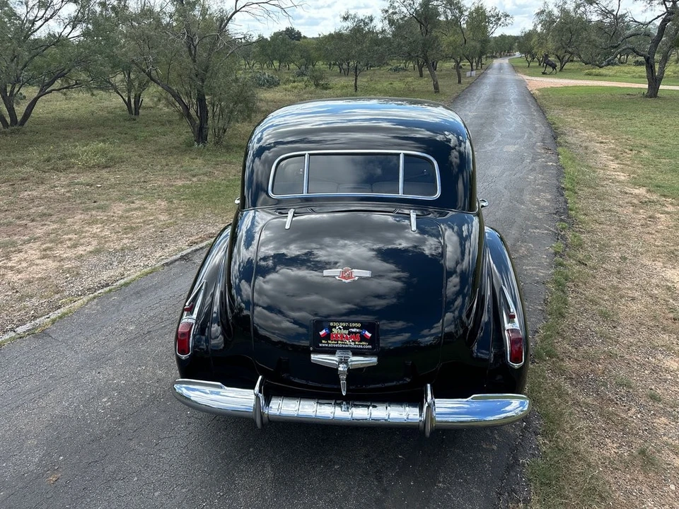 1941 Cadillac Sixty Special - Image 5 of 12
