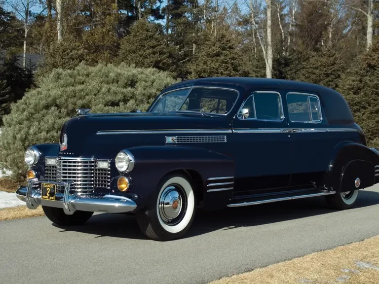 1941 Cadillac Series 70 & 75 - Image 2 of 2