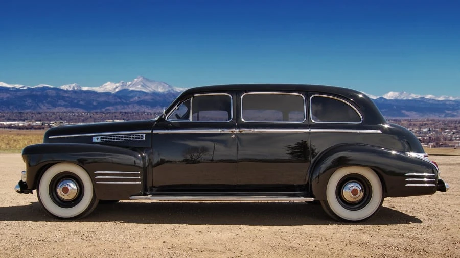 1941 Cadillac Series 70 & 75 - Image 2 of 6