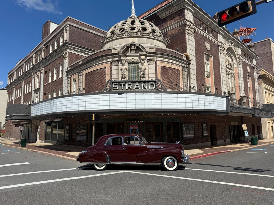 1941 Cadillac Sixty Special - Image 9 of 31
