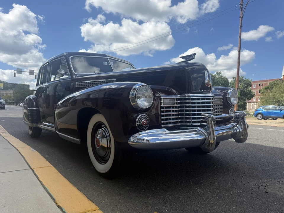 1941 Cadillac Sixty Special - Image 7 of 31