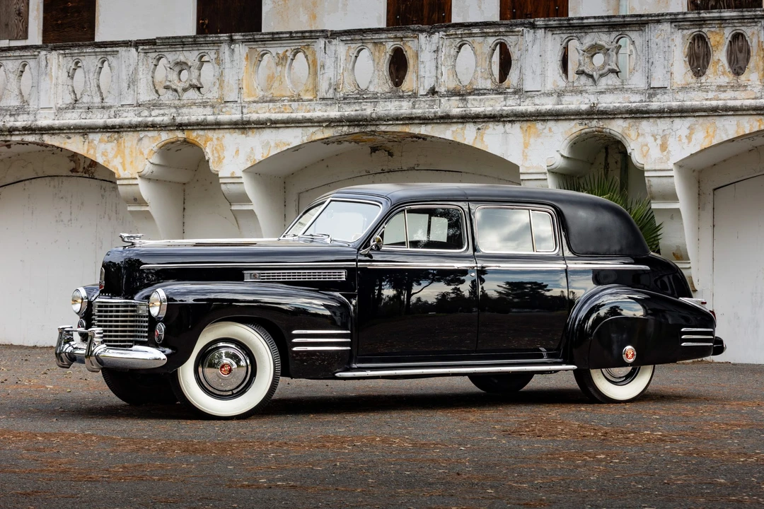 1941 Cadillac Series 70 & 75 - Image 2 of 31