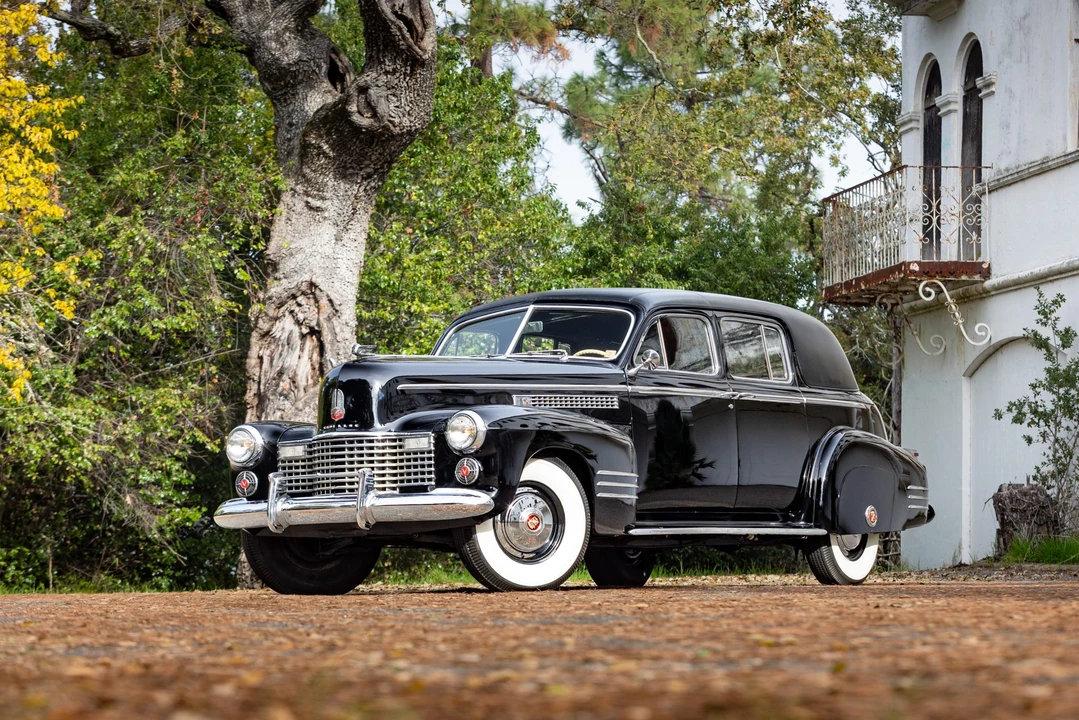 1941 Cadillac Series 70 & 75 - Image 5 of 31