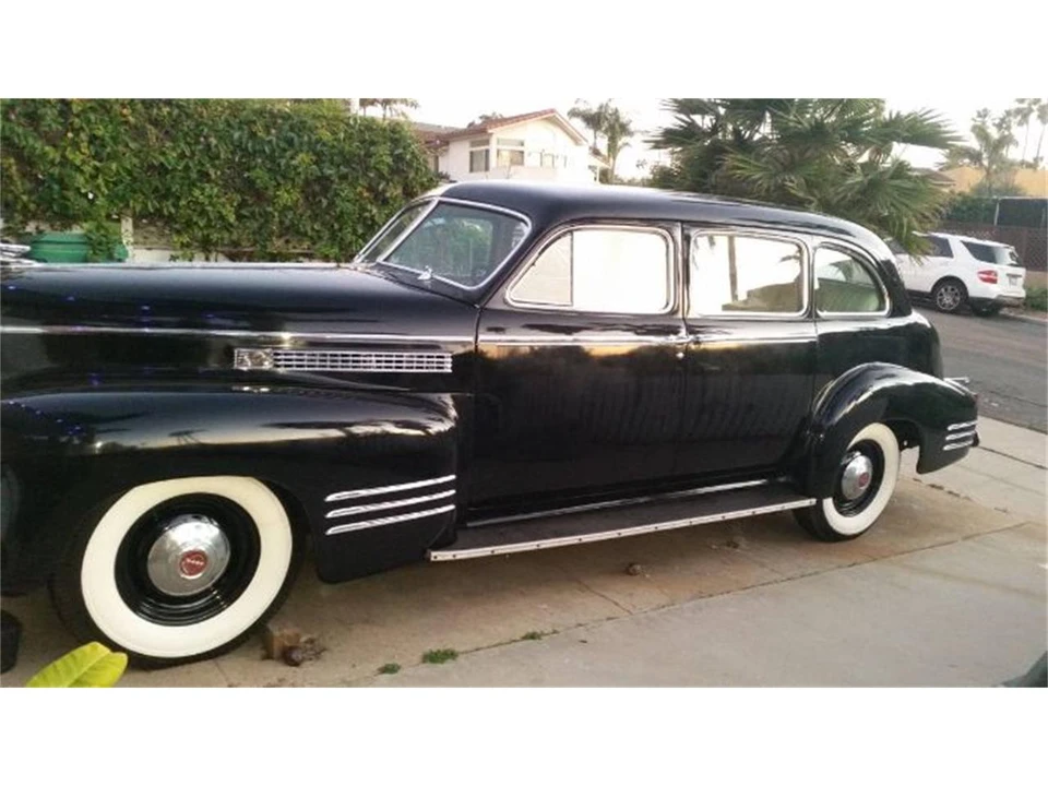 1941 Cadillac Series 70 & 75 - Image 2 of 19