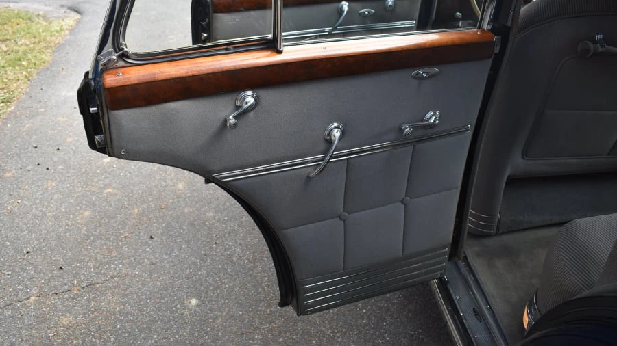 1941 Cadillac Series 60 - Image 10 of 31