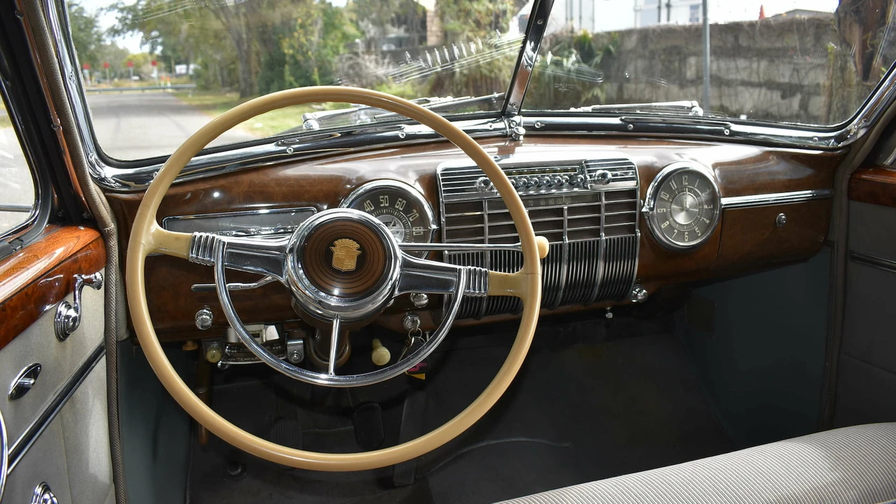 1941 Cadillac Sixty Special - Image 5 of 31