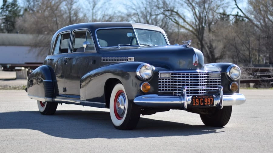 1941 Cadillac Series 60 - Image 6 of 19