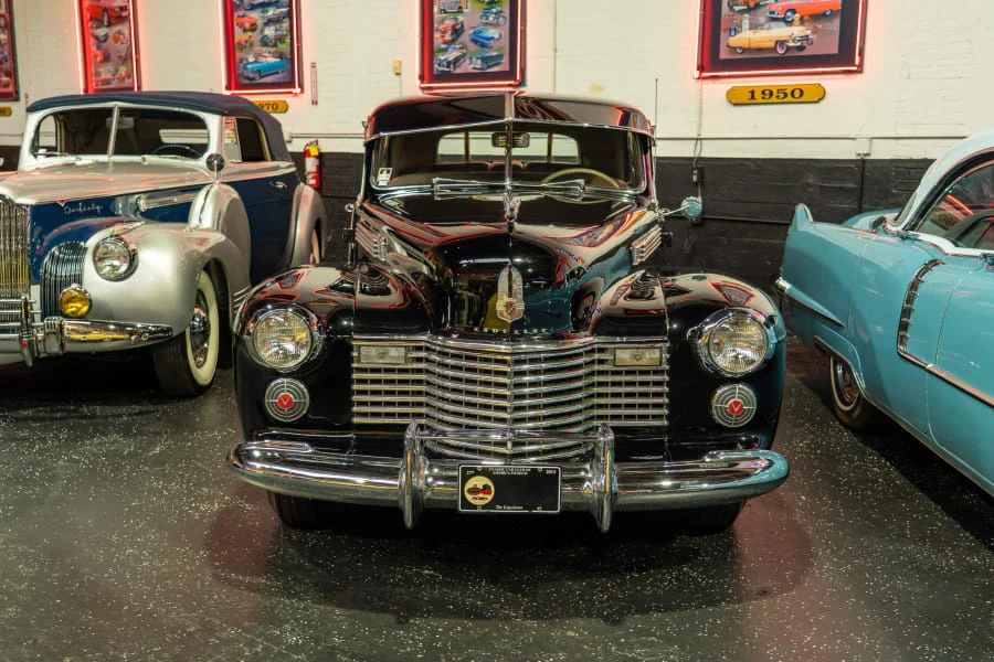 1941 Cadillac Series 60 - Image 2 of 19