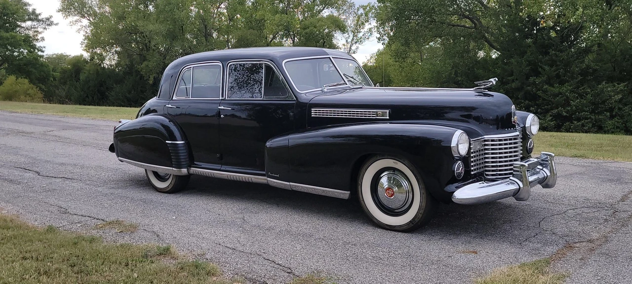 1941 Cadillac Sixty Special - Image 3 of 31