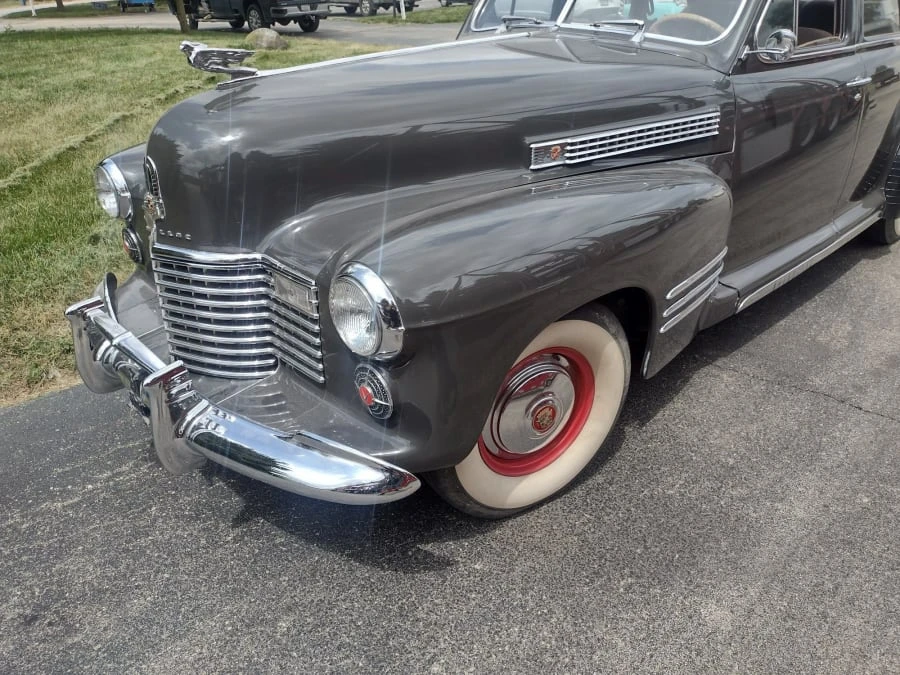 1941 Cadillac Series 61 - Image 2 of 4
