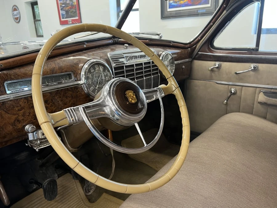 1941 Cadillac Series 61 - Image 3 of 5
