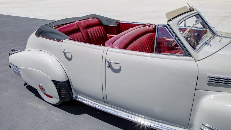 1941 Cadillac Series 61 - Image 7 of 20