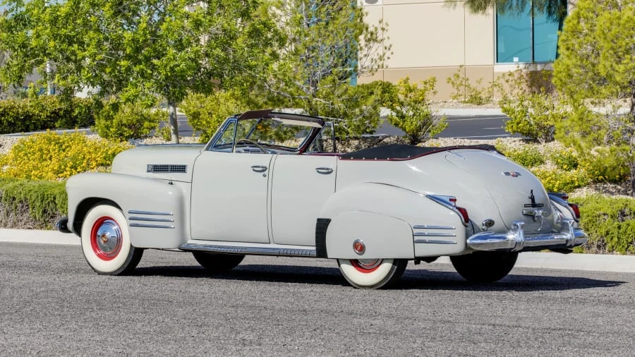 1941 Cadillac Series 61 - Image 8 of 20