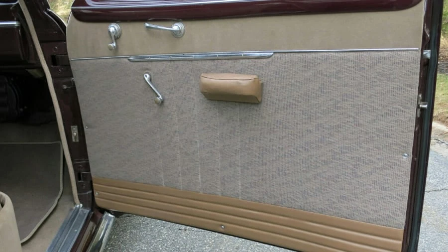 1941 Cadillac Series 61 - Image 5 of 6