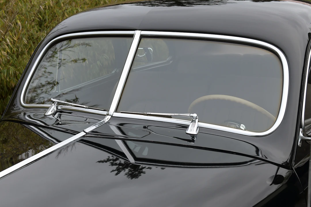1941 Cadillac Series 61 - Image 12 of 31