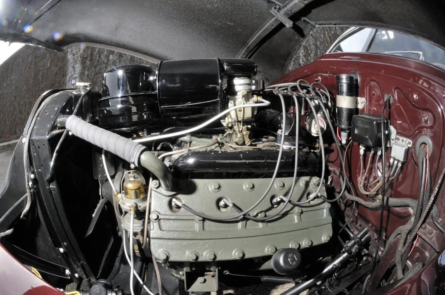 1941 Cadillac Series 61 - Image 5 of 12
