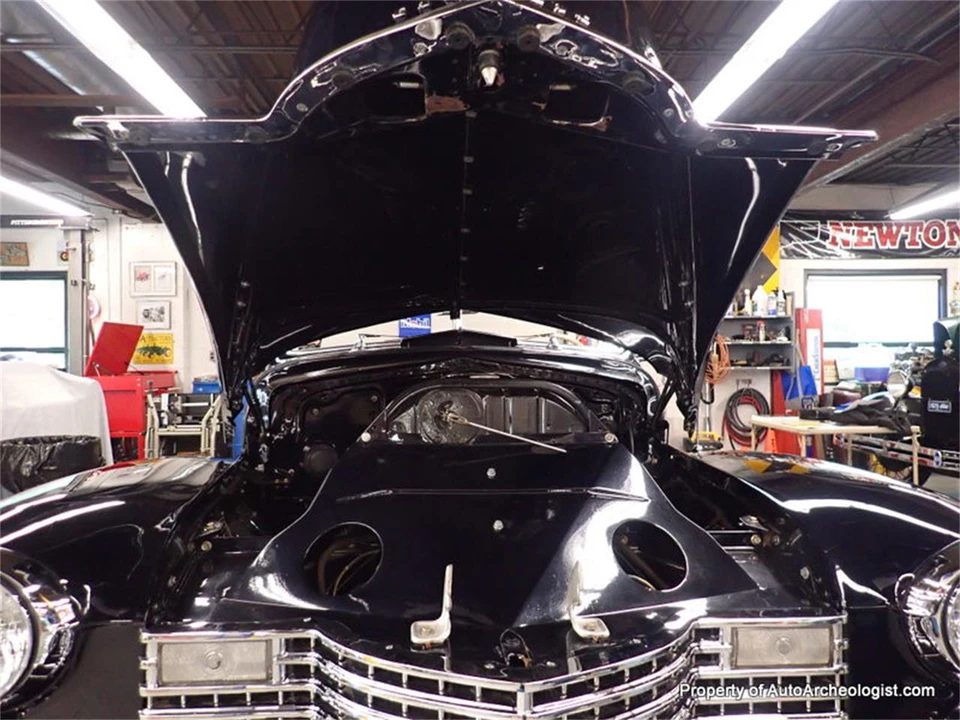 1941 Cadillac Series 62 1st Gen - Image 17 of 25
