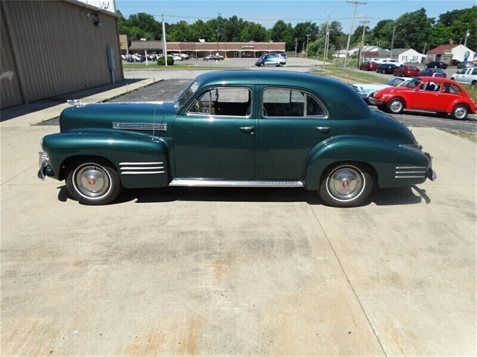 1941 Cadillac Series 62 1st Gen - Image 11 of 31