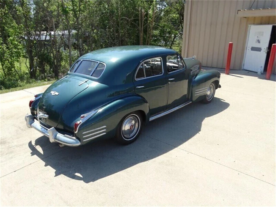 1941 Cadillac Series 62 1st Gen - Image 14 of 31