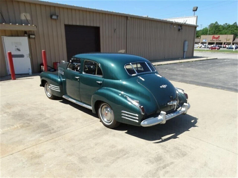 1941 Cadillac Series 62 1st Gen - Image 12 of 31