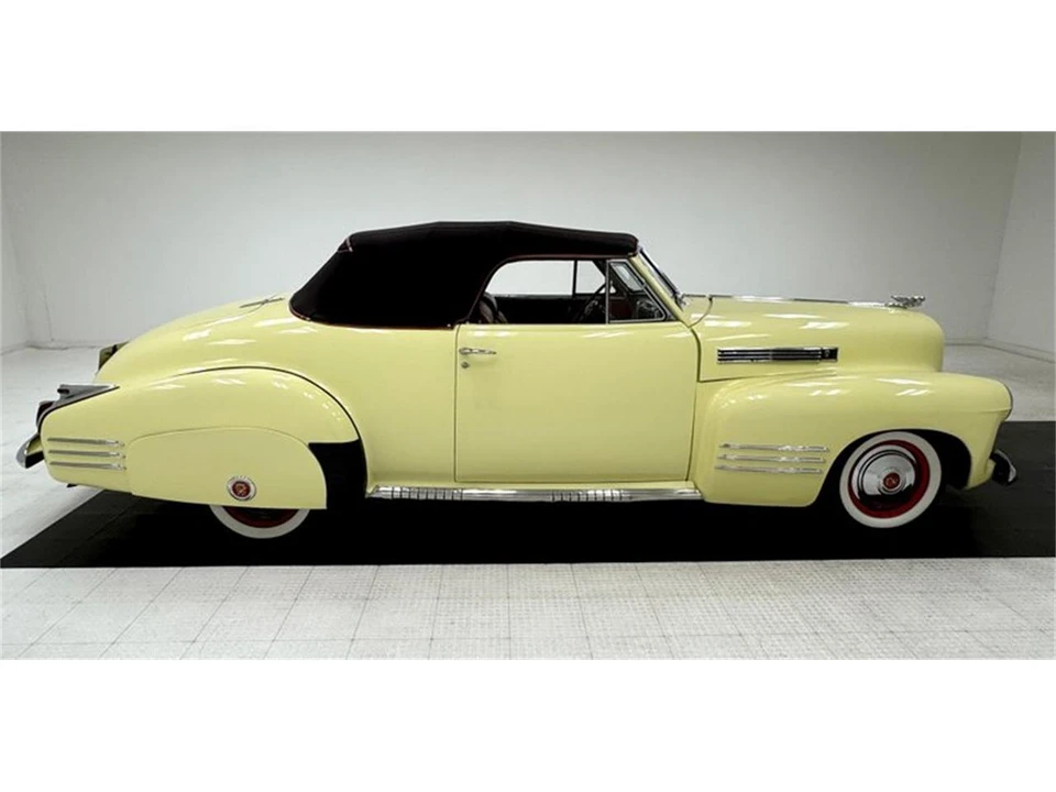 1941 Cadillac Series 62 1st Gen - Image 9 of 31