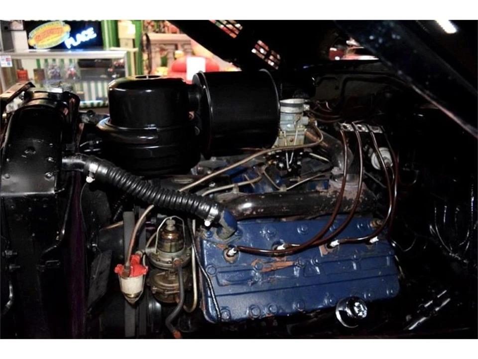 1941 Cadillac Series 62 1st Gen - Image 8 of 12