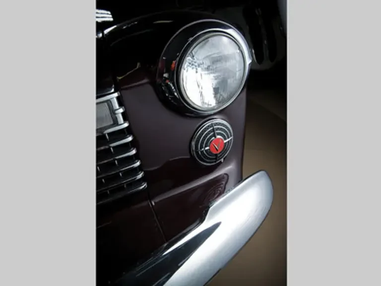 1941 Buick Roadmaster - Image 17 of 24