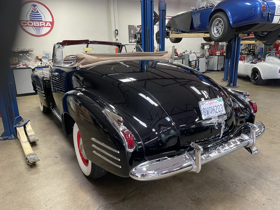 1941 Cadillac Series 62 1st Gen - Image 14 of 31