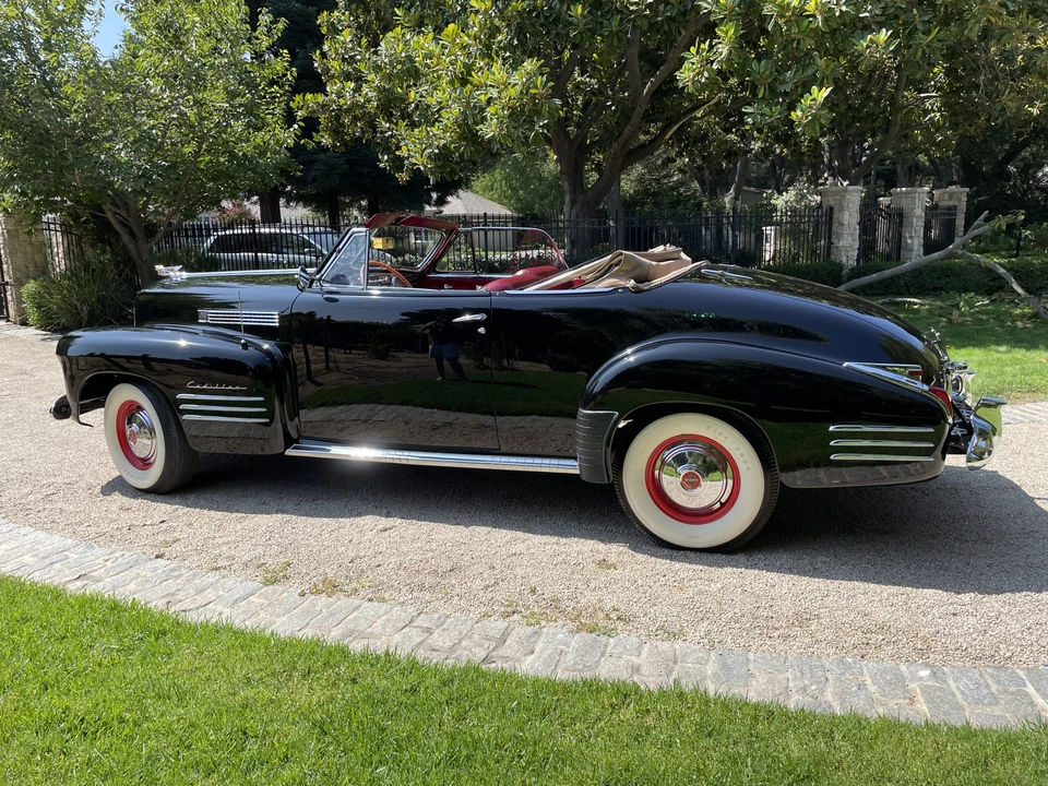 1941 Cadillac Series 62 1st Gen - Image 9 of 31