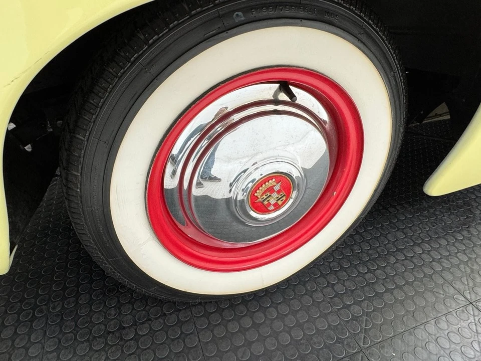 1941 Cadillac Series 62 1st Gen - Image 16 of 31