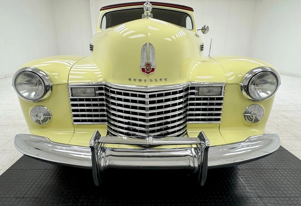 1941 Cadillac Series 62 1st Gen - Image 12 of 31