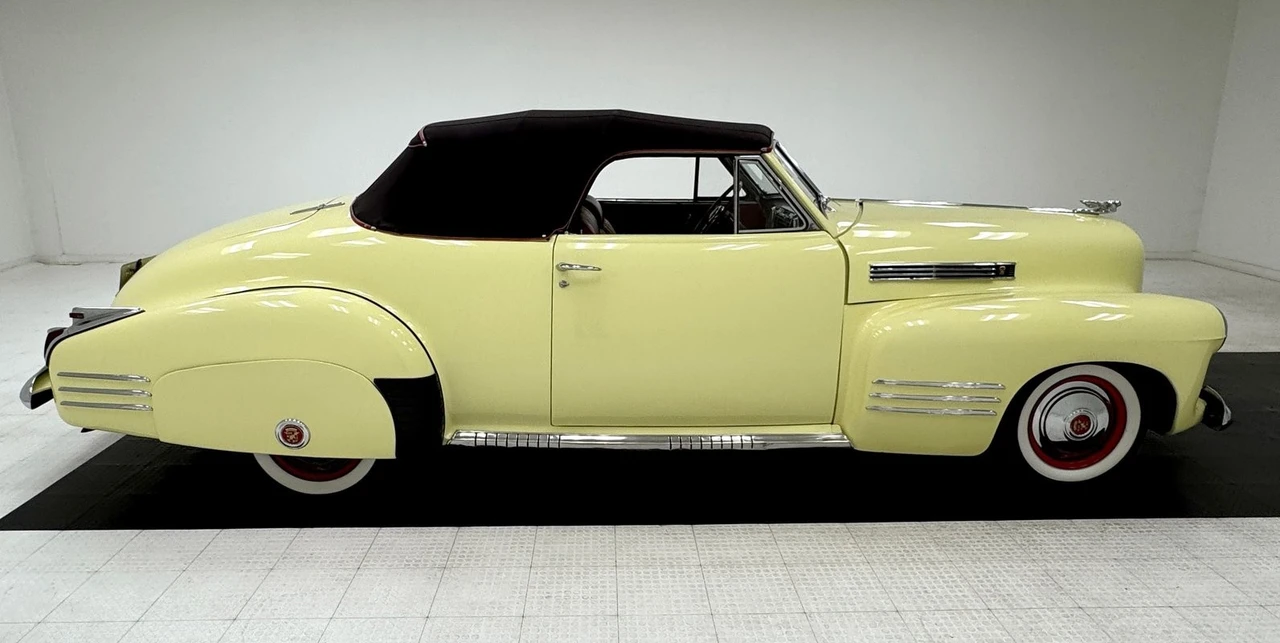 1941 Cadillac Series 62 1st Gen - Image 9 of 31