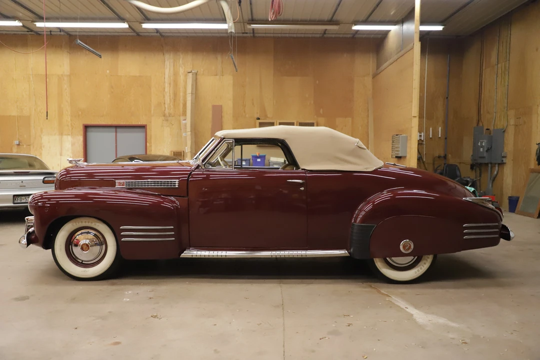 1941 Cadillac Series 62 1st Gen - Image 3 of 31
