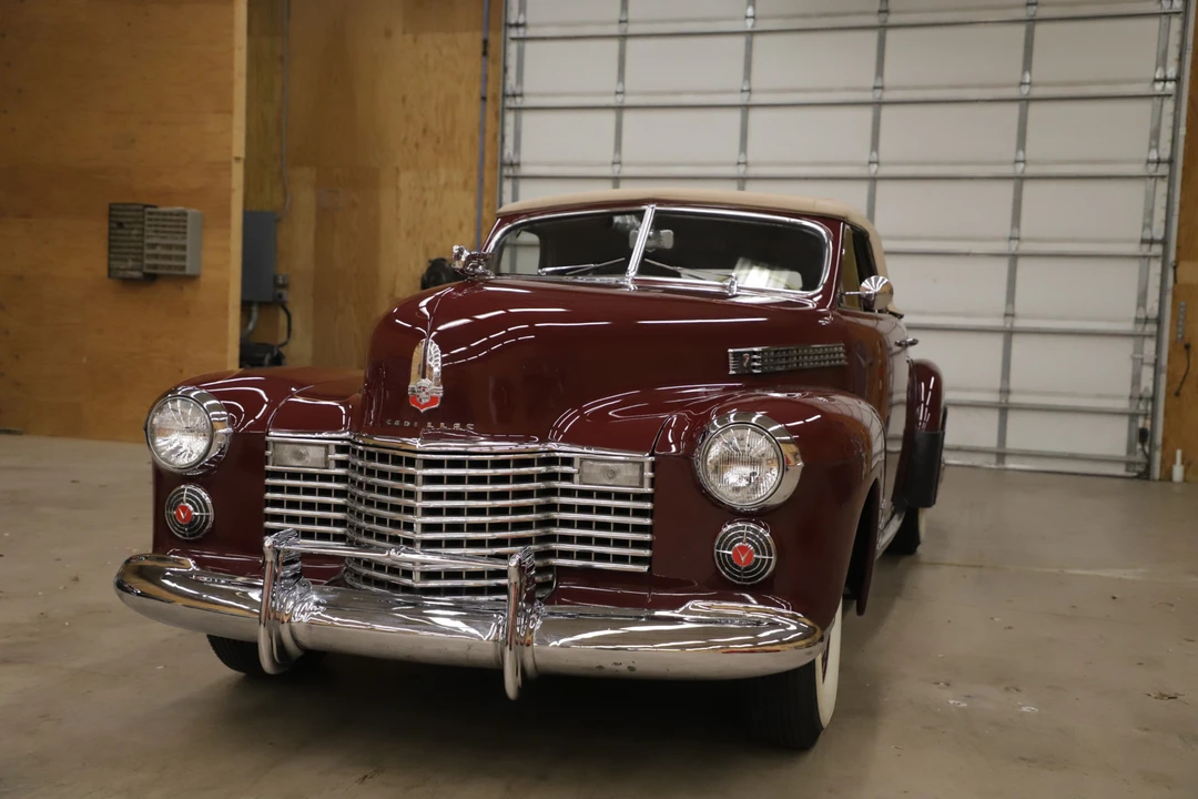 1941 Cadillac Series 62 1st Gen - Image 2 of 31