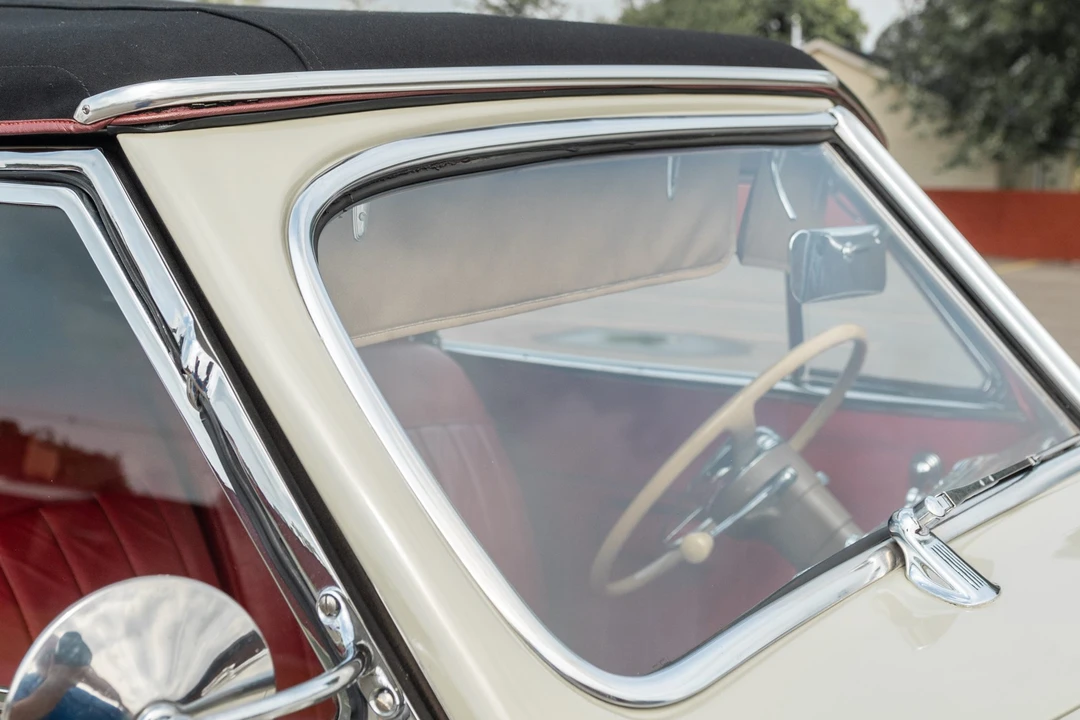 1941 Cadillac Series 62 1st Gen - Image 25 of 31