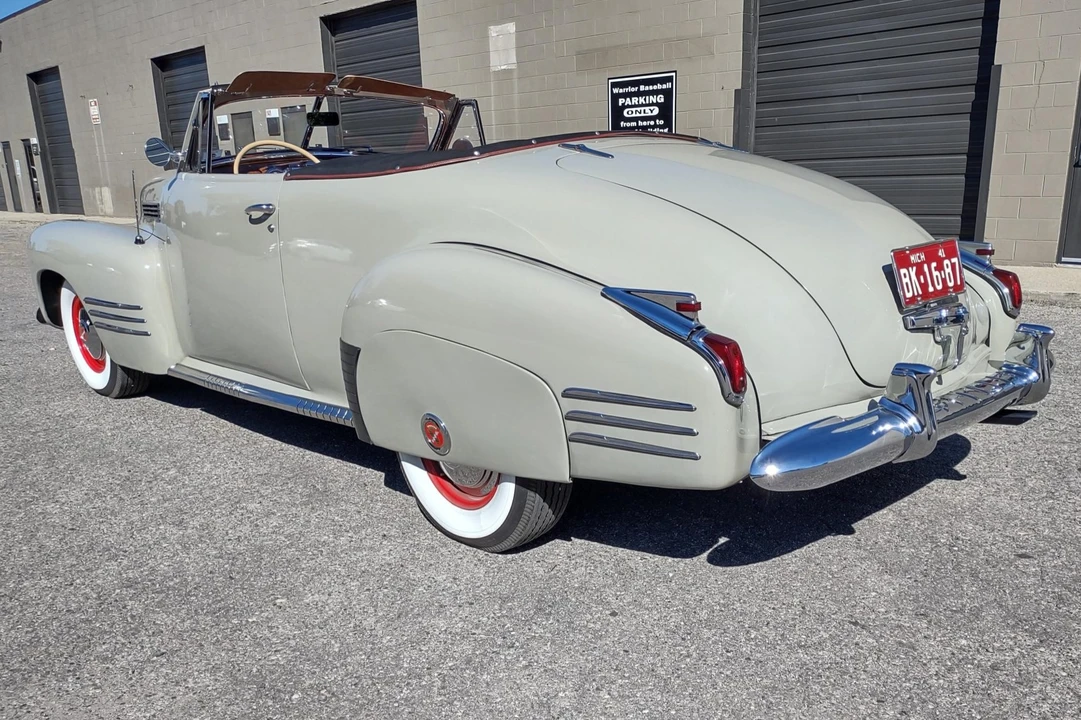 1941 Cadillac Series 62 1st Gen - Image 17 of 31