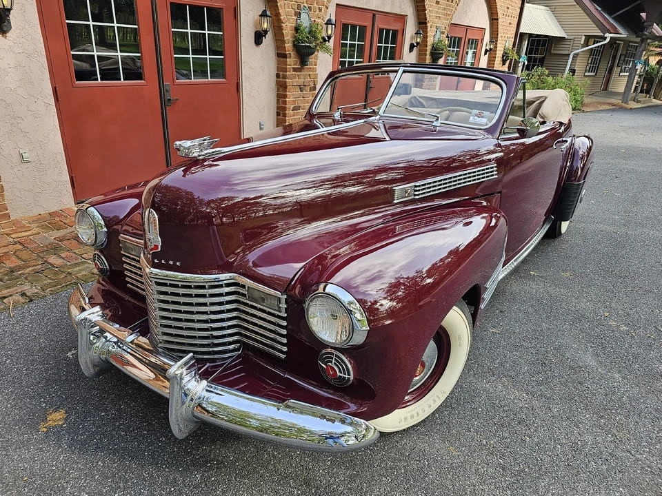 1941 Cadillac Series 62 1st Gen - Image 2 of 31