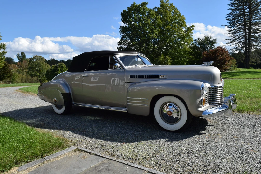 1941 Cadillac Series 62 1st Gen - Image 13 of 31