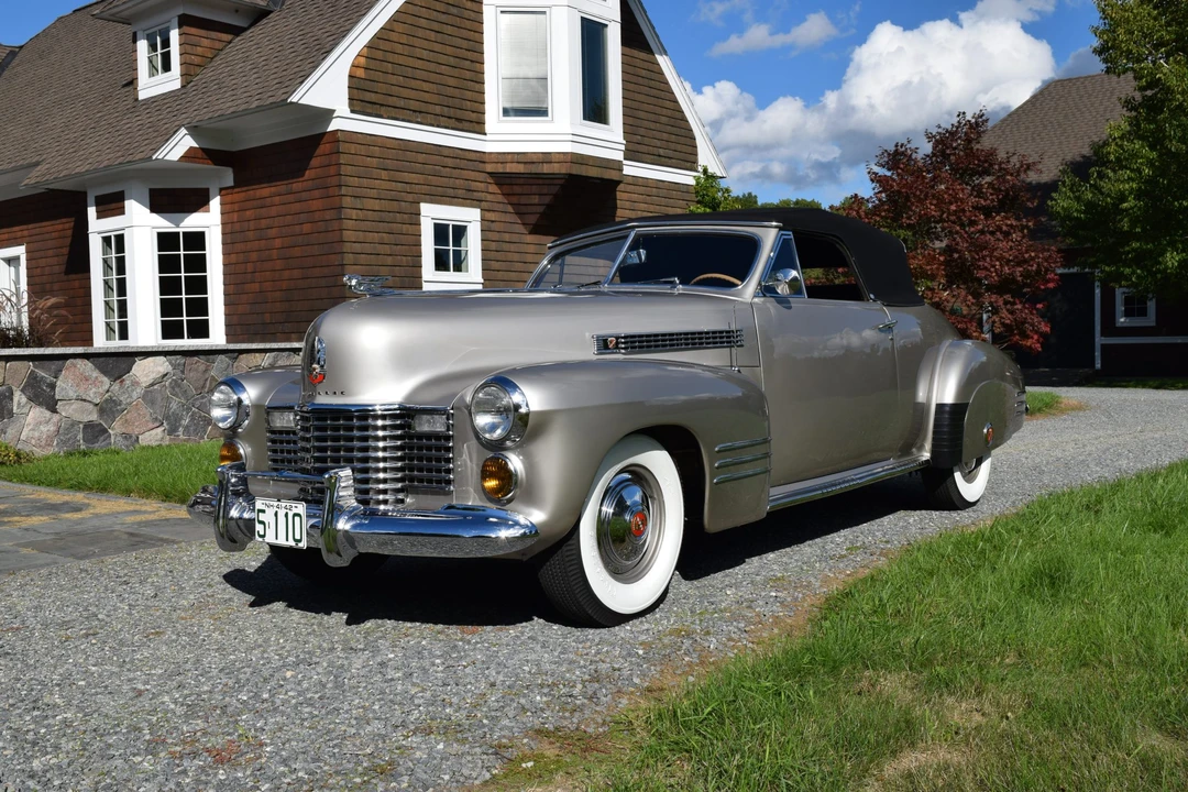 1941 Cadillac Series 62 1st Gen - Image 2 of 31